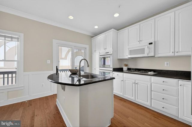 2741 11TH ST N, Arlington, VA 22201