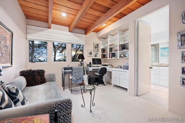 367 Pine Needles Dr, Del Mar, CA 92014