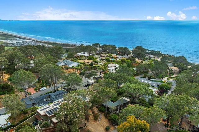 367 Pine Needles Dr, Del Mar, CA 92014