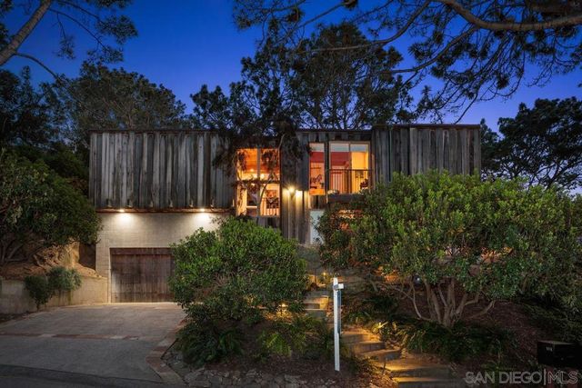 367 Pine Needles Dr, Del Mar, CA 92014