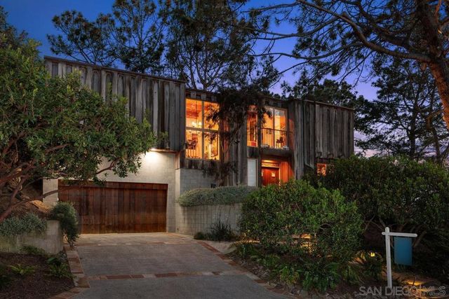 367 Pine Needles Dr, Del Mar, CA 92014