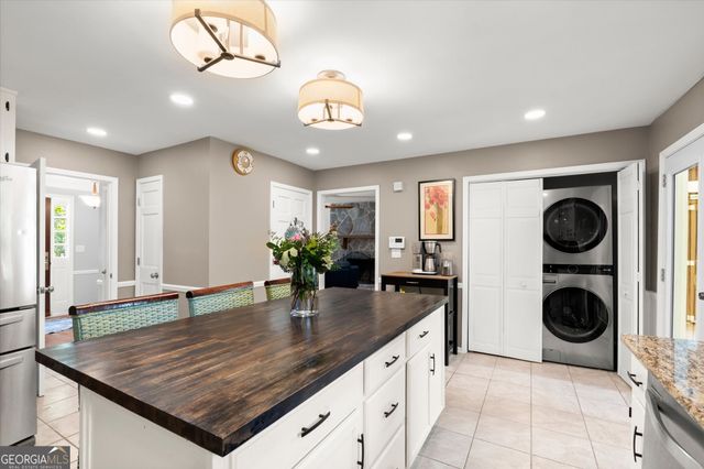 4977 Kings Wood Drive NE, Roswell, GA 30075