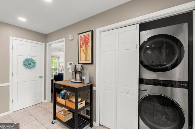 4977 Kings Wood Drive NE, Roswell, GA 30075