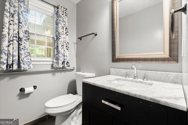 4977 Kings Wood Drive NE, Roswell, GA 30075