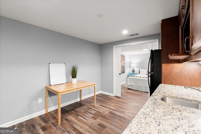 4977 Kings Wood Drive NE, Roswell, GA 30075