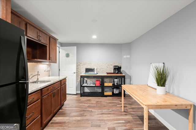 4977 Kings Wood Drive NE, Roswell, GA 30075