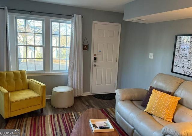 4977 Kings Wood Drive NE, Roswell, GA 30075