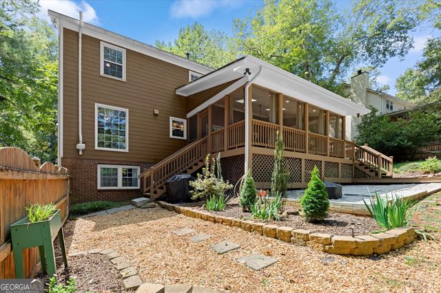 4977 Kings Wood Drive NE, Roswell, GA 30075