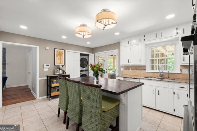 4977 Kings Wood Drive NE, Roswell, GA 30075