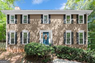 4977 Kings Wood Drive NE, Roswell, GA 30075