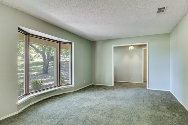 5547 Woodland Hills Drive, Denton, TX 76208