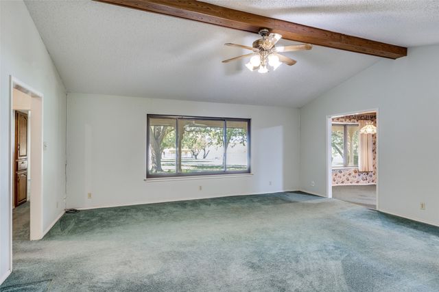 5547 Woodland Hills Drive, Denton, TX 76208