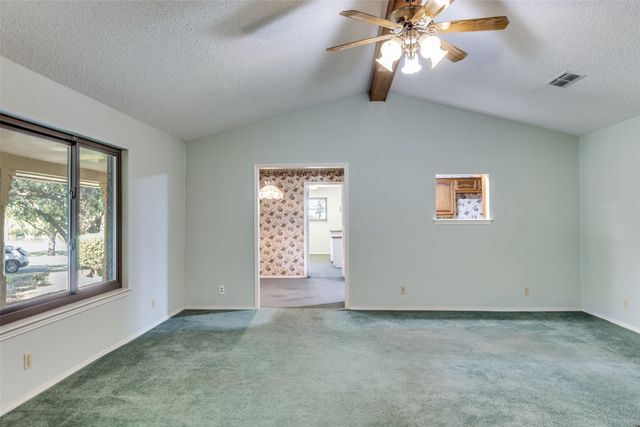 5547 Woodland Hills Drive, Denton, TX 76208