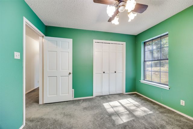 5547 Woodland Hills Drive, Denton, TX 76208