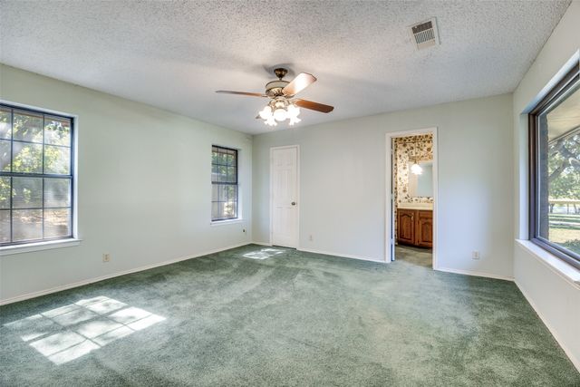 5547 Woodland Hills Drive, Denton, TX 76208