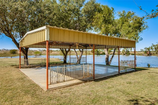 5547 Woodland Hills Drive, Denton, TX 76208
