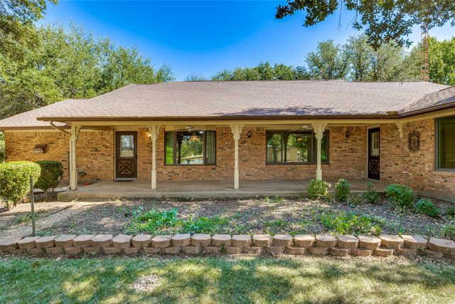 5547 Woodland Hills Drive, Denton, TX 76208