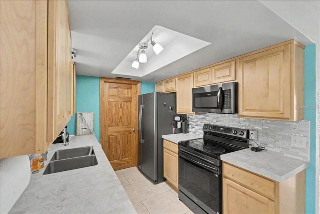 18 CONCORD DRIVE, Ormond Beach, FL 32176