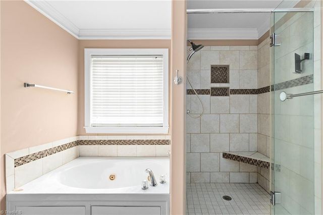 1051 Gregory Way Drive, Kernersville, NC 27284