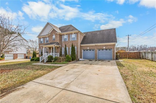 1051 Gregory Way Drive, Kernersville, NC 27284