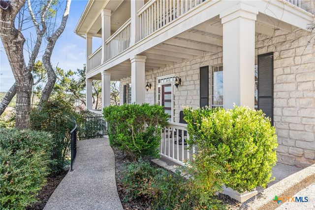 5901 Round Table Cove, Austin, TX 78746