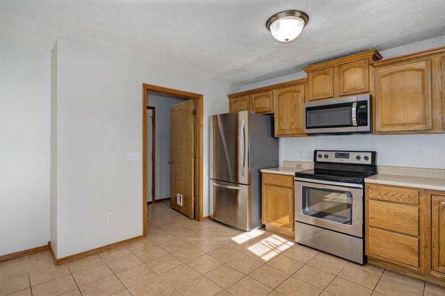 1104 E Eagle Rock Drive, Ozark, MO 65721