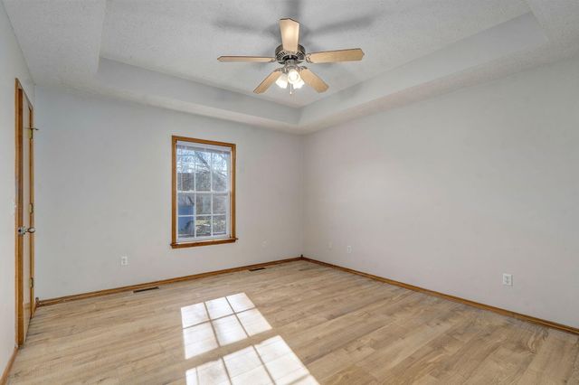 1104 E Eagle Rock Drive, Ozark, MO 65721