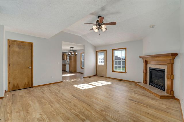 1104 E Eagle Rock Drive, Ozark, MO 65721