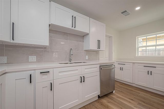 4726 Pease Street, Houston, TX 77023