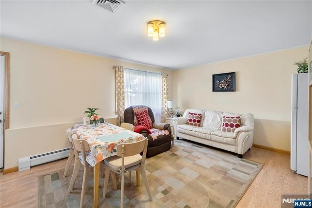 66 Roehrs Drive, Wallington, NJ 07057