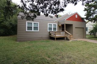 1406 Edgemoor St, El Dorado, KS 67042