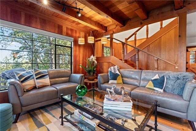 309 Castle Gate Road, Lake Arrowhead, CA 92352