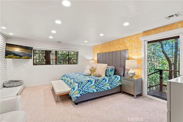 309 Castle Gate Road, Lake Arrowhead, CA 92352