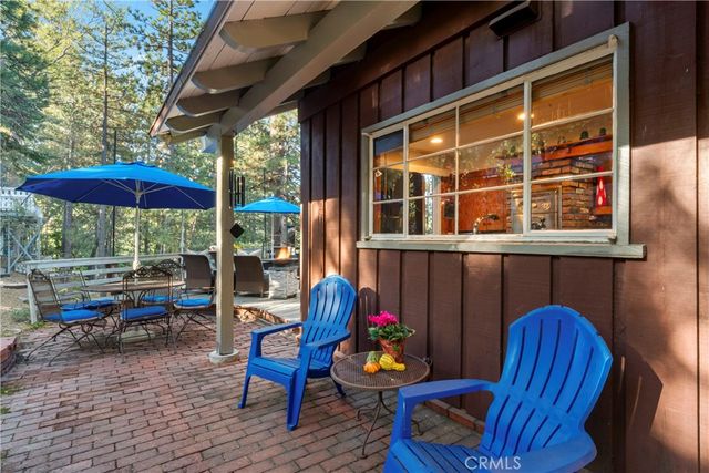 309 Castle Gate Road, Lake Arrowhead, CA 92352