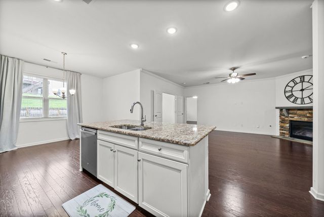 5817 Napa Valley Dr, Smyrna, TN 37167