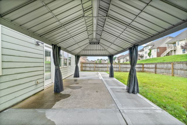 5817 Napa Valley Dr, Smyrna, TN 37167