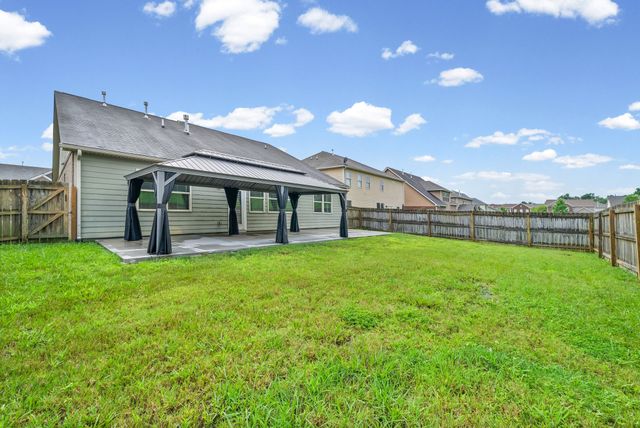 5817 Napa Valley Dr, Smyrna, TN 37167