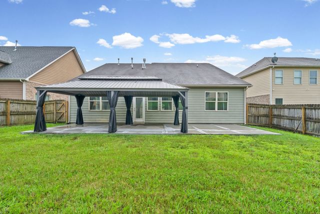 5817 Napa Valley Dr, Smyrna, TN 37167