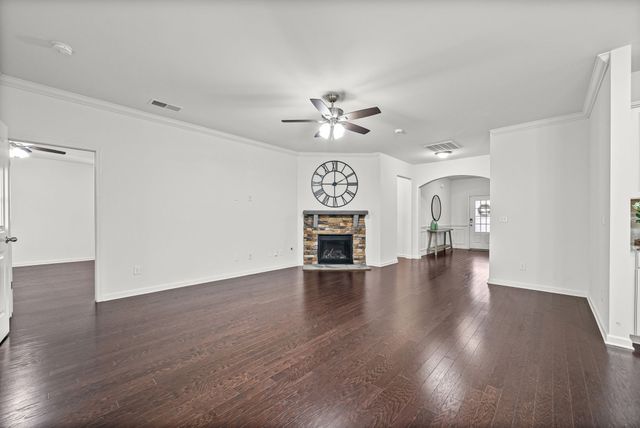 5817 Napa Valley Dr, Smyrna, TN 37167