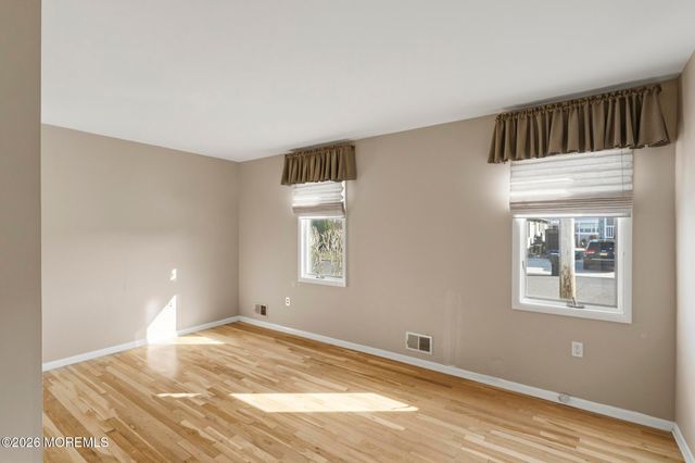 640 Beachwood Avenue, Toms River, NJ 08753