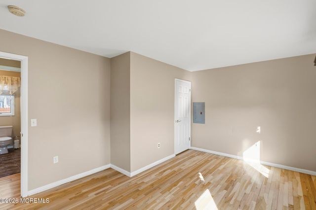 640 Beachwood Avenue, Toms River, NJ 08753