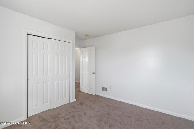 640 Beachwood Avenue, Toms River, NJ 08753