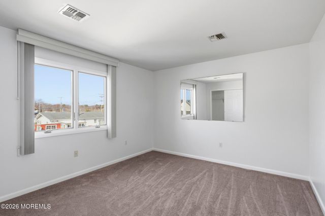 640 Beachwood Avenue, Toms River, NJ 08753