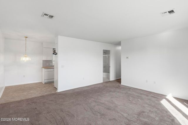 640 Beachwood Avenue, Toms River, NJ 08753