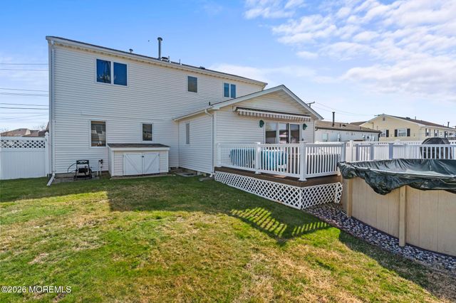 640 Beachwood Avenue, Toms River, NJ 08753