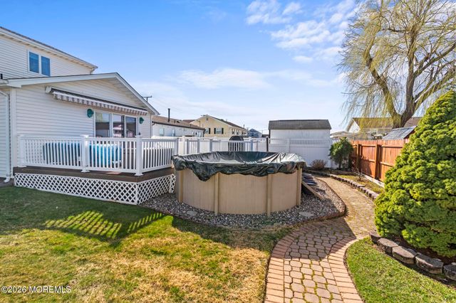 640 Beachwood Avenue, Toms River, NJ 08753