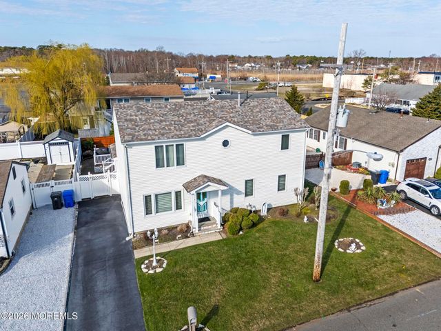 640 Beachwood Avenue, Toms River, NJ 08753