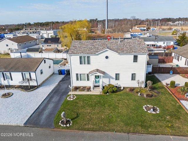 640 Beachwood Avenue, Toms River, NJ 08753
