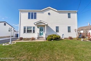 640 Beachwood Avenue, Toms River, NJ 08753