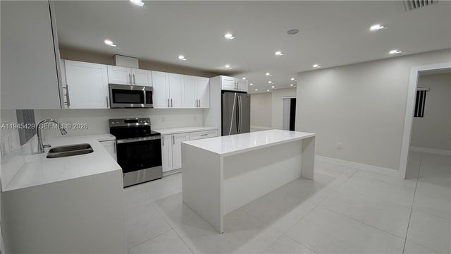 10553 SW 22nd Ter 10553, Miami, FL 33165